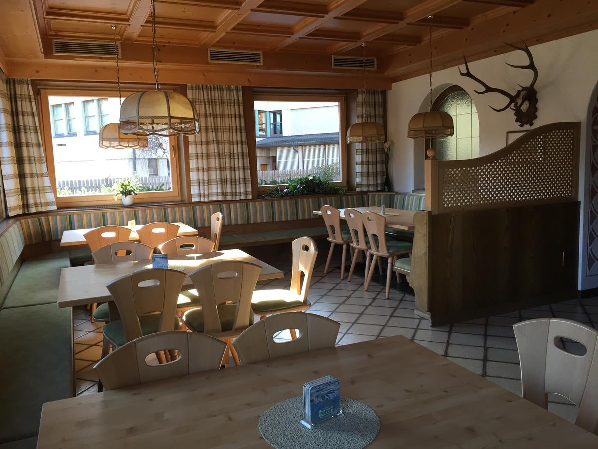 Gasthof Pizzeria Unterwirt Collepietra  Eksteriør bilde
